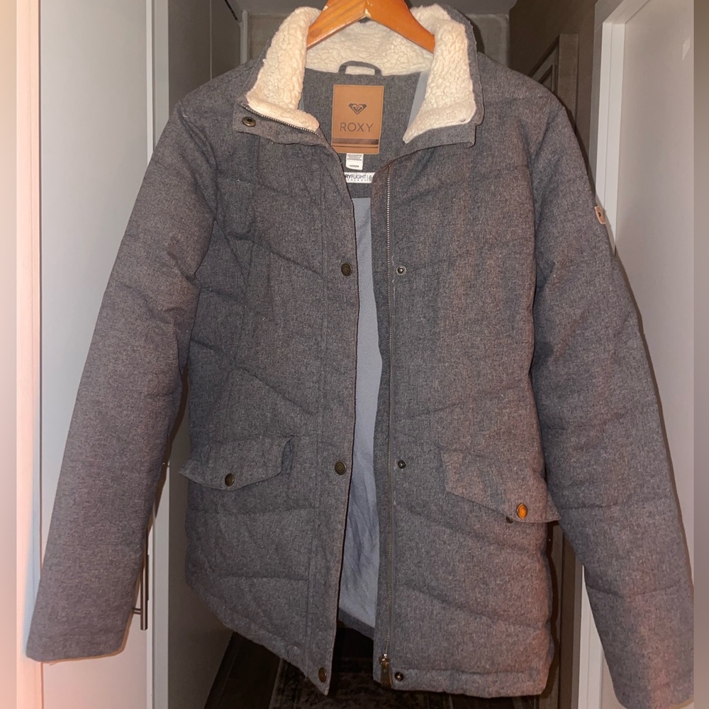 Roxy Gray Insulated Ski Jacket with Cream Sherpa Lining on Collar Juniors Size M